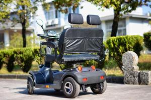 Fashion Design Double Seat Two People Electric <strong>Mobility</strong> <strong>Scooter</strong> with <strong>4</strong> <strong>Wheel</strong> - Product Image 3