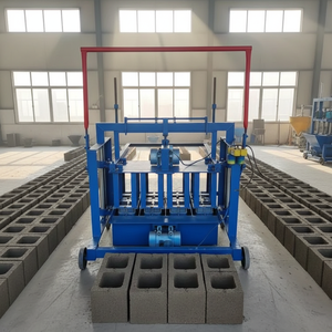 Machine automatique complète et économique pour la fabrication de blocs de pavage creux multi-formes et de briques en béton - Product Image 1