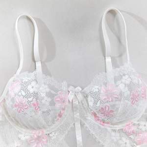 N3810, лидер продаж, сексуальное соблазнительное Сетчатое белье с тяжелой вышивкой, розовое цветочное Сетчатое нижнее белье без чулок, белый комплект нижнего белья - Product Image 6