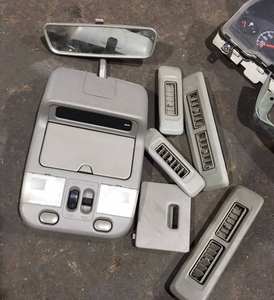 Pièces détachées d'origine d'<span class=keywords><strong>occasion</strong></span>, accessoires d'éclairage intérieur <span class=keywords><strong>de</strong></span> voiture, éclairage <span class=keywords><strong>de</strong></span> plafond et <span class=keywords><strong>de</strong></span> <span class=keywords><strong>toit</strong></span> pour Nissan Patrol Y61 1997-2004 - Product Image 2