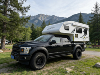 Vente en gros en usine de glissières pop-up caravanes camionnette en camping-car avec cuisine RVs