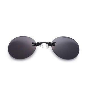 B1429 mujeres hombres moda Clip en la nariz gafas de <span class=keywords><strong>sol</strong></span> Vintage Mini gafas de <span class=keywords><strong>sol</strong></span> redondas Hacker Empire Matrix gafas de <span class=keywords><strong>sol</strong></span> sin montura - Product Image 2
