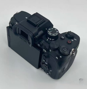 ใช้ A7 V 7.5-Stop IBIS (ตรงกลาง) / 6.5-Stop (ขอบ) สำหรับการถ่ายภาพแบบมือถือที่มั่นคงและคมชัด - Product Image 6