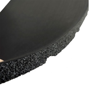 Rollos y Losetas de Piso de Goma Antideslizante para Gimnasio y Equipamiento Deportivo - Product Image 5