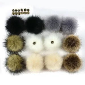 Factory hot sale wholesale furry faux fur ball with buckle hat top decoration pompom imitation raccoon fur fox