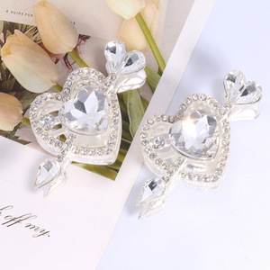2025 nouveauté 3D alliage strass une flèche Piercing à travers le coeur perle bricolage téléphone portable porte-clés collier accessoires - Product Image 6