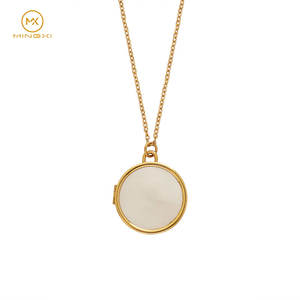 Collana medaglione di madreperla libro da donna bianco conchiglia commemorativa foto foto collana medaglione gioielli di moda - Product Image 2