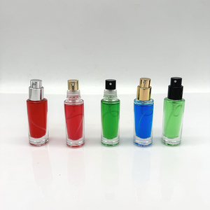 Botellas de Perfume de Vidrio Transparente de 10 ml de Alta Calidad con Pulverizador, Dispensadores de Líquido Cosmético Portátiles Mini para Viaje, <span class=keywords><strong>Precio</strong></span> de Fábrica, Venta al por Mayor - Product Image 1