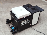 Machine à secouer la poudre DTF de 33 cm de largeur, équipement intégré automatique de secouage, de durcissement, de refroidissement et d'enroulement