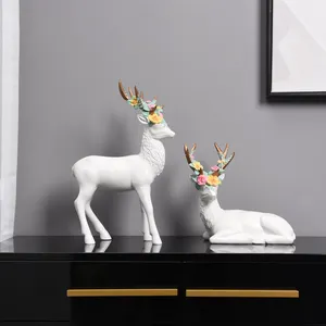 Crafts Nordic Style Decoration Elk Sculpture Figurine Home Living Room Decor White Deer Statue Deer Family Craft Ornament