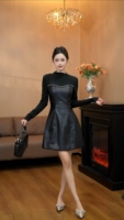 6676 Schwarzes Charm-Lederkleid im A-Linien-Schnitt |   Natürliche Taille Langarm Herbst Winter Elegantes Design 2026 Neu
