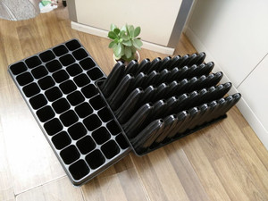 Plateau de semis en plastique à 45 alvéoles profondes pour pépinière forestière, plateau de germination de graines d'arbres de haute qualité - Product Image 3