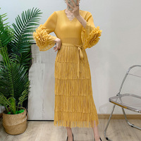 Robe longue décontractée plissée à col en V froncé, respirante et écologique, taille naturelle, tissée, nouvelle collection automne-été 2025, effet rajeunissant