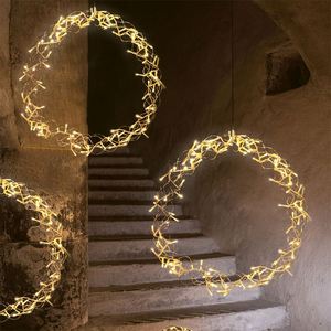 พวงหรีดโลหะ LED เรืองแสง ใช้พลังงานจากแบตเตอรี่ ของตกแต่งคริสต์มาสแบบแขวน ตกแต่งบ้านในเทศกาล - Product Image 5