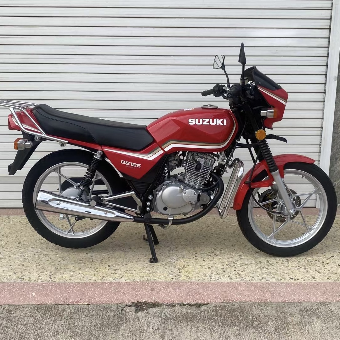 High Performance Suzuki GS125 Motorcycle - Carburetor & Brake