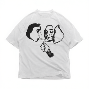 T-shirt con grafica Astratte Facce, Nero Bianco, Arte Surreale, Oversize, Unisex, Streetwear, Top, Collage Minimal, Estetica - Product Image 1