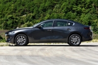 Mobil Bekas Baru 2025 Mazda3 Axela Sport 2.0L Skyactiv-G 6AT FWD Sedan Kompak Mobil Bensin Ekspor Grosir Cina FOB