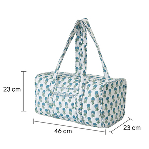 Wholesale Lightweight Large Capacity <strong>Weekend</strong> <strong>Bag</strong> Quilted Floral Travel Duffle <strong>Bag</strong> <strong>for</strong> <strong>Women</strong> - Product Image 4