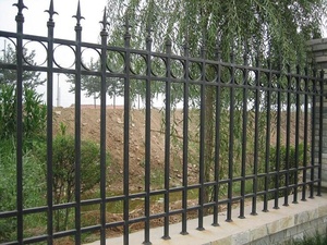 Trung Quốc nhà máy rèn sắt tường hàng rào trang trí bên ngoài hàng rào lan can thiết kế - Product Image 4