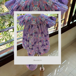 Robe d'été pour bébé fille, faite main, smockée, motif personnage de dessin animé violet, 100% coton doux, vente en gros - Product Image 5