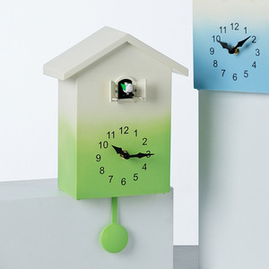 Horloge murale en plastique de style nordique, dégradé vert, en forme de maison, avec coucou et petit oiseau qui chante à l'<span class=keywords><strong>heure</strong></span> T62 - Product Image 2