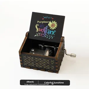 กล่องดนตรีมือหมุนทำจากไม้แนววินเทจของขวัญวันเกิดที่ยอดเยี่ยมเป็นมิตรกับสิ่งแวดล้อมพร้อมการแกะสลักพิมพ์สีสั่งซื้อขั้นต่ำสำหรับขายส่ง - Product Image 3