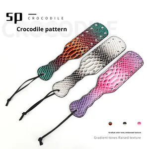 Bdsm Krokodillenhuid Zweep Straf Lederen Handracket Vrouwelijke Slave Training Tools Seksspeeltjes Erotische Spanking Zwepen Volwassen Seksspeeltje - Product Image 2