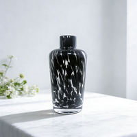 Bouteilles d'aromathérapie en verre transparent de haute qualité personnalisées en usine avec bouchon couronne pour la décoration de la maison