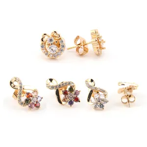 Nhà Máy Bán buôn Lady cubic zircon CZ ear Studs 18K mạ vàng phụ nữ Bông tai Stud đồ trang sức