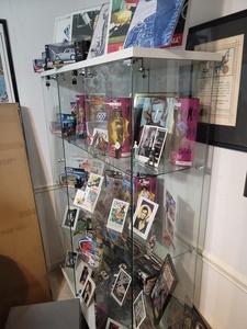 Tùy chỉnh LED ánh sáng Showcase nhôm kính hiển thị đứng tầng đứng tủ kính cho cuốn Sách đồ chơi CURIO trong phòng khách cửa hàng - Product Image 4