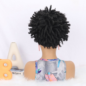 Perruque courte bouclée synthétique à haute température pour femmes africaines, design explosif, style casquette de baseball, teignable, forme modifiable - Product Image 4