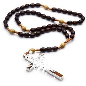 Collier de prière en bois fait main, perles brunes 8x10mm, pendentif croix, bijoux unisexe style vintage - Product Image 1