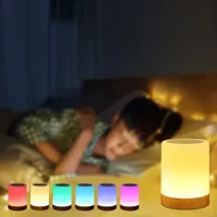 Lampe de chevet à changement de couleur ambiante à LED dimmable Matériel PC Activé par le toucher USB Charge Base en bois Veilleuse Lampe de table