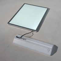 Cadre de menu personnalisé multifonctionnel pour affiches de bureau ou de sol Boîte à lumière Dessus de table Affichage LED Panneau publicitaire