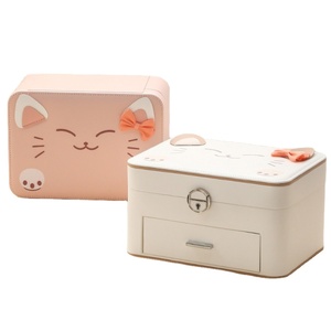 Boîte à bijoux mignonne en forme de chaton, boîte de rangement à bijoux à deux étages, boîte à bijoux en cuir de haute qualité - Product Image 1