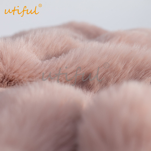 Pompom Bunny Thỏ lông Chăn với lông cừu chồn đảo ngược - Product Image 6