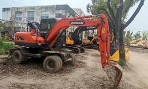 Mini-excavatrice sur roues DOOSAN 60W DX60W d'occasion, 6 tonnes, amphibie, en bon état, à vendre - Product Image 4