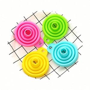 Entonnoir pliable en silicone sans BPA pour usage en cuisine OEM/ODM - Product Image 2