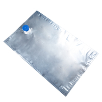 Sac de bavoir jetable portable en papier d'aluminium personnalisé dans une boîte en carton avec distributeur, emballé avec une valve, pour liquides.