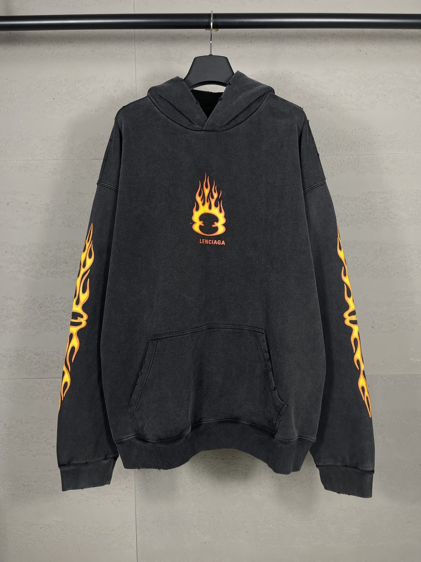 8937 negro