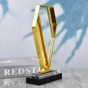 Trophée en cristal de verre respectueux de l'environnement, cadre Hexagonal en métal doré, trophée personnalisé en cristal Transparent, cadeaux d'affaires