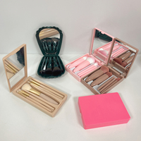 Kit d'outils de maquillage tout-en-un avec miroir LED, ensemble de 5 pinceaux de maquillage, brosse à raser et éponge pour le visage sans latex