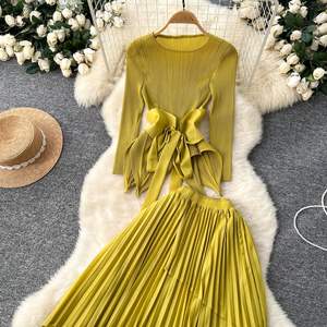 Alta qualità elasticizzato originale Miyaki da donna 2 pezzi Set taglie forti libero elegante plissettato 2 pezzi vestito da donna - Product Image 6