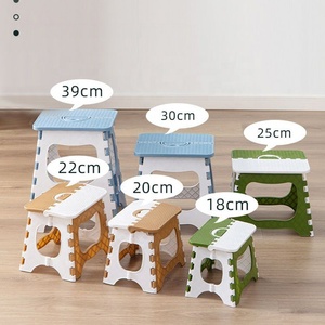 Prix usine en gros <span class=keywords><strong>pas</strong></span> <span class=keywords><strong>cher</strong></span> pliant pliable en plastique enfant escabeau chaise chaussures tabourets à langer camping tabouret pliable - Product Image 5