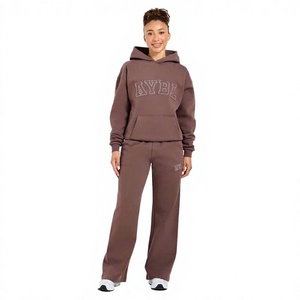 OEM ODM Custom Women Streetwear Outfit Heavyweight Fleece <b>Crewneck</b> and Loose Sweatpants Matching Set - Product Image 1