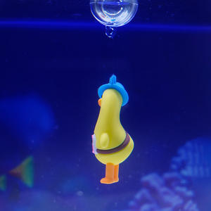 Nouveau populaire PVC jaune <span class=keywords><strong>canard</strong></span> ornement tête inclinée petit personnage plongeur pour aquarium extérieur pour une utilisation intérieure et extérieure également génial - Product Image 2