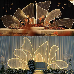 Décorations d'événements de luxe, arche en fer en forme de pétale de <span class=keywords><strong>fleur</strong></span>, grande lumière LED, support de toile de fond de scène de <span class=keywords><strong>mariage</strong></span> - Product Image 2