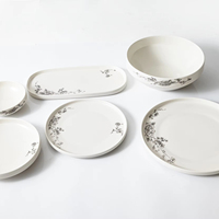 Service de table en porcelaine fine de 26 pièces avec motif décoratif, compatible lave-vaisselle, pour 6 personnes