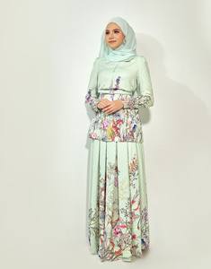Robe musulmane moderne pour femmes malaisiennes SIPO Eid, satin uni, 2 pièces, dentelle florale verte, broderie, Baju Kurung - Product Image 6