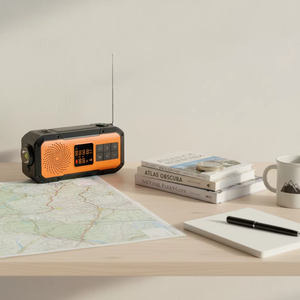 วิทยุฉุกเฉินอเนกประสงค์ พร้อมฟังก์ชั่นชาร์จโทรศัพท์มือถือ ไฟฉาย สัญญาณเตือนภัย SOS ไฟ LED - เครื่องใช้ไฟฟ้าสำหรับผู้บริโภค - Product Image 2